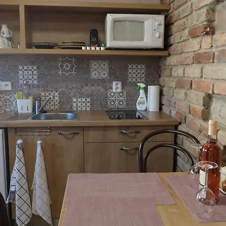 Apartman Lanzhot Exterior photo