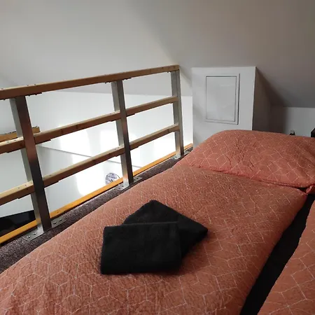 Apartman Lanzhot Exterior photo
