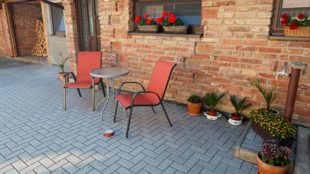Homestay Apartman Lanzhot Lanzhot