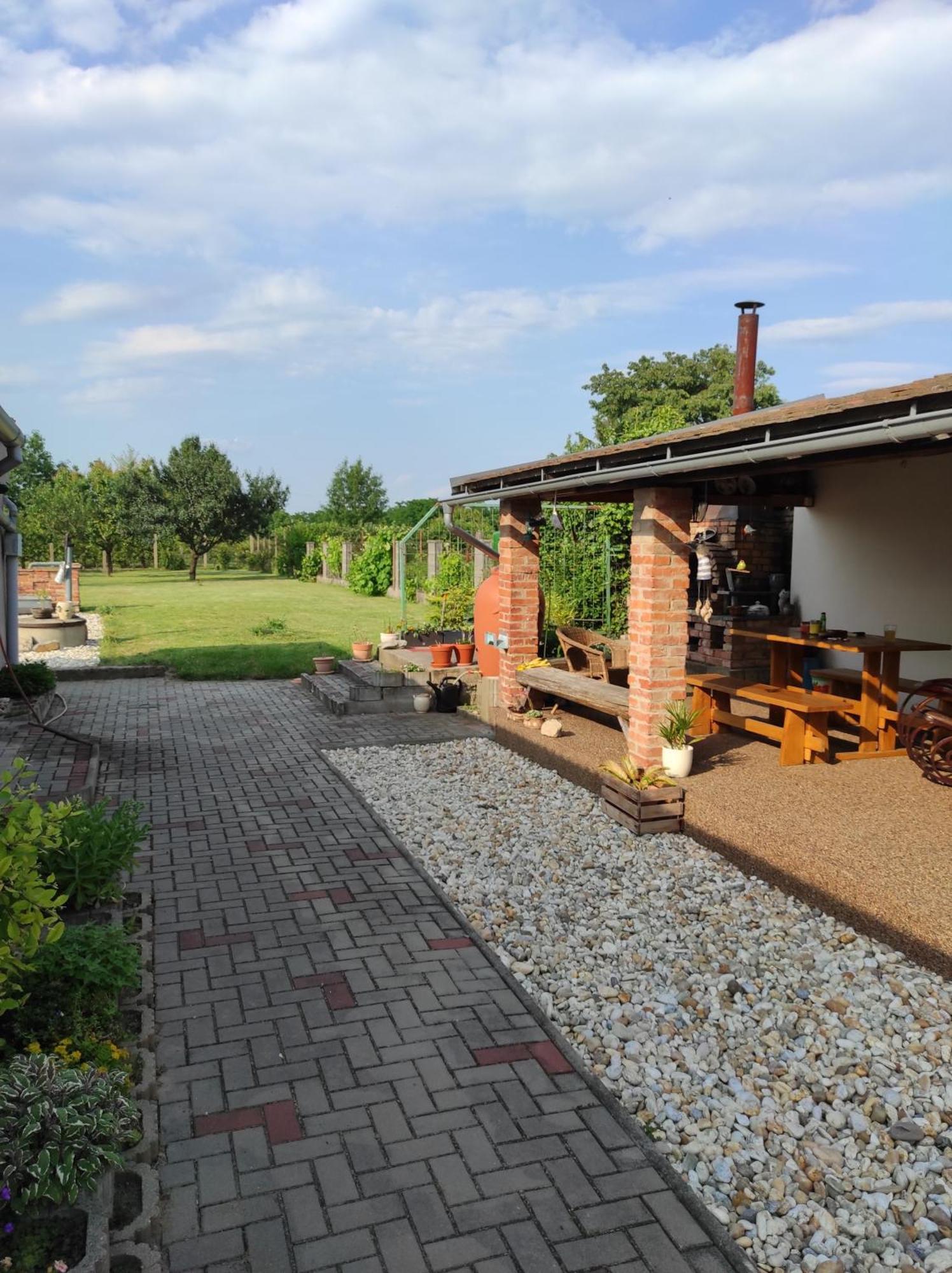 Homestay Apartman Lanzhot Lanzhot