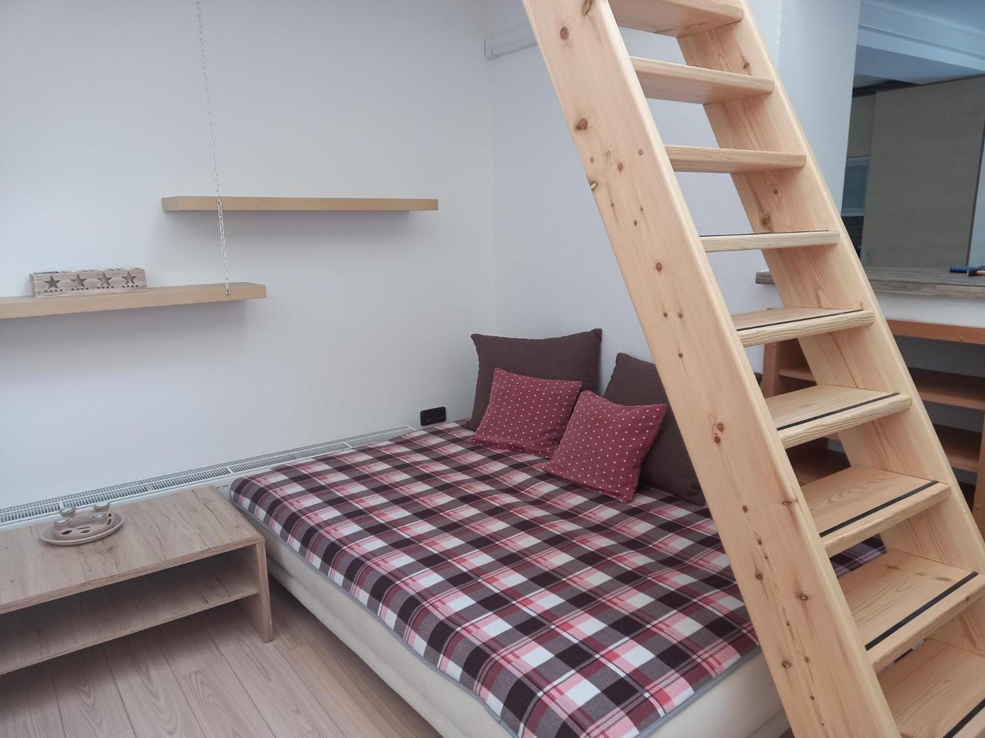 Apartman Lanzhot Homestay